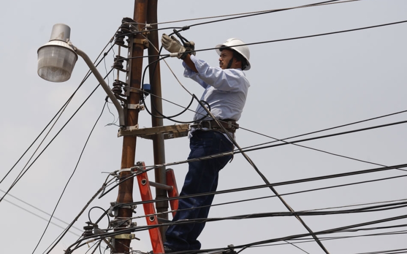 Interrupción de servicio eléctrico en Chimbote fue a causa de choque vehicular