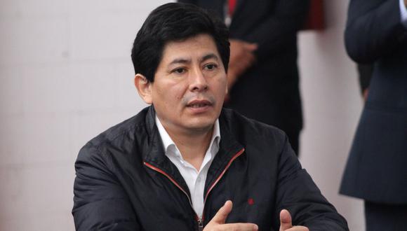 Zamir Villaverde tiene de 8 a 9 horas de audios, afirma su abogado 