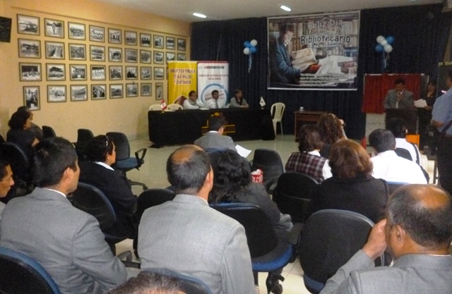  Bibliotecarios de la provincia del Santa reciben homenaje en su día