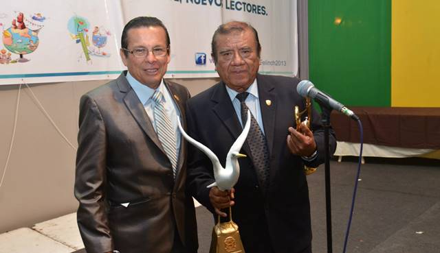 Orquesta “Los Rumbaney” recibió homenaje en la Felinch 2013