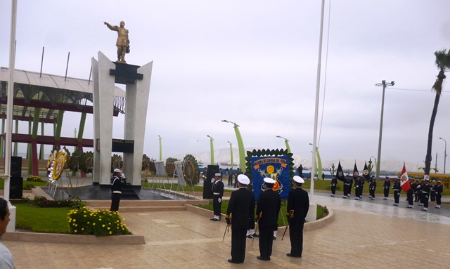 Homenaje a Miguel Grau y la Marina de Guerra en Chimbote