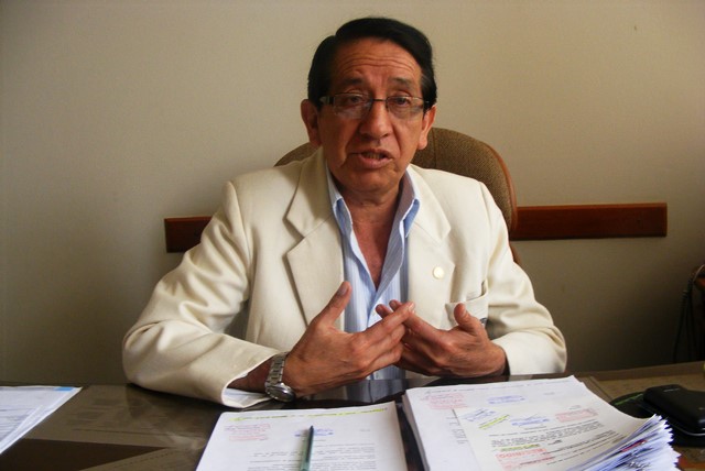 En medio de carencias Hospital Regional celebra 33 aniversario