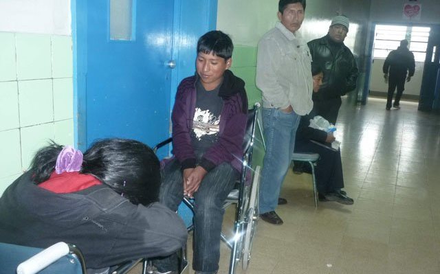 Confirman que pollo a la brasa intoxicó a 132 personas en Huari