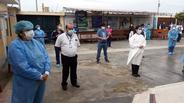 Trabajadores del Hospital La Caleta de Chimbote ruegan a Dios por sus compañeros contagiados