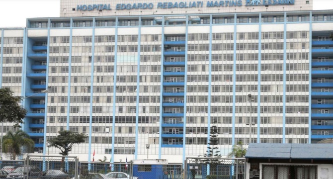 EsSalud: mujer muere al arrojarse del piso 14 del hospital Rebagliati      