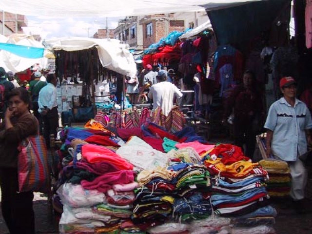 Huaraz: Sólo sector transporte y comercio acatan parcialmente paro regional convocado para hoy