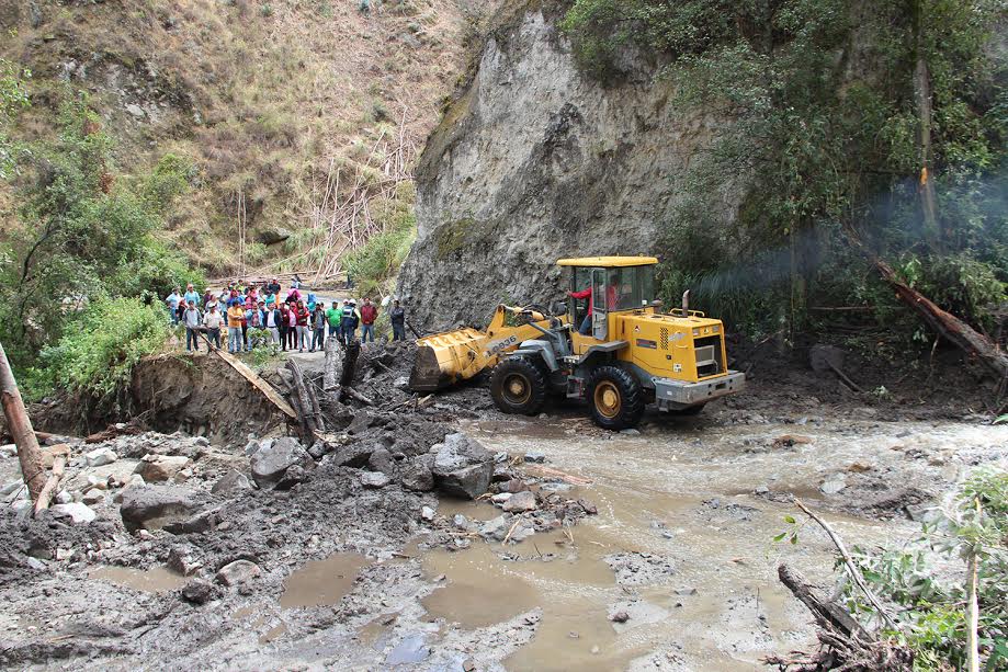 Huayco interrumpió la vía desde Pallasca, Pampas hasta La Libertad