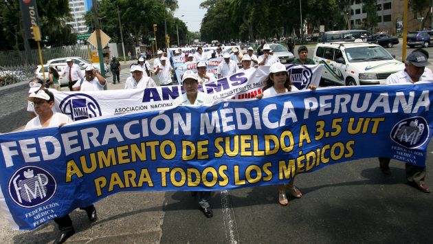 Médicos van a la huelga por 48 horas desde mañana a nivel nacional 