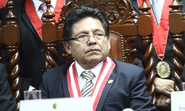 Fiscal Ramos aceptó parentesco con primera dama y aspiraciones a Fiscalía de la Nación