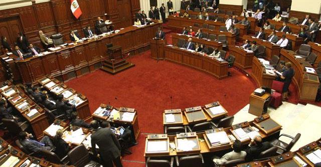 Congreso modificó presupuesto 2014 para atender salud, trabajo y educación