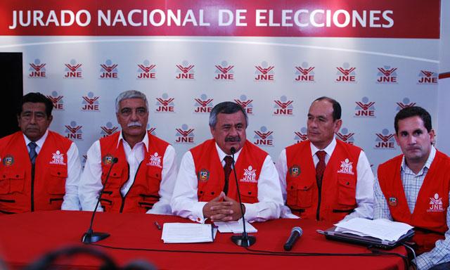   Declaran improcedente pedido de nulidad de elecciones en tres provincias y 27 distritos