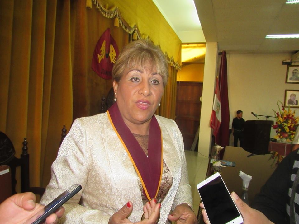 Alcaldesa anuncia para el primer trimestre del 2018 ejecución de Vía de Evitamiento de Chimbote