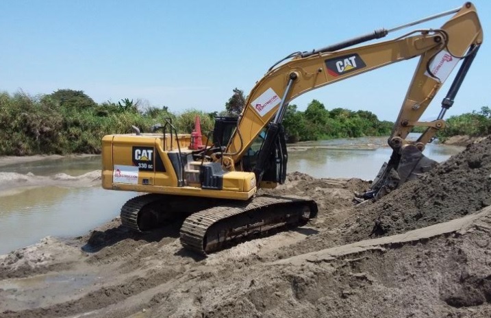 Chimbote: concluyen descolmatación en tres puntos críticos del río Lacramarca
