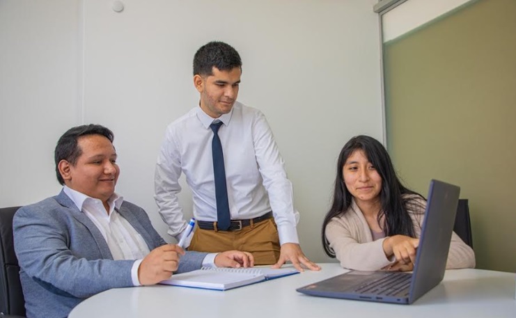 Conoce cinco claves que te ayudarán en tu vida laboral 