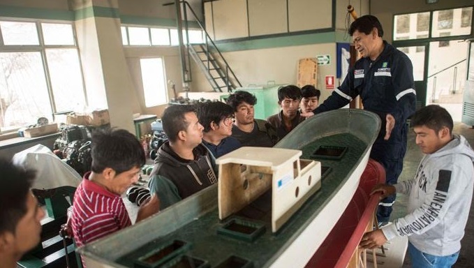 Capacitan a más de 860 pescadores artesanales en cursos de formalización, seguridad e inocuidad pesquera