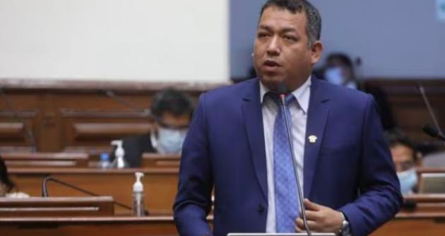 Fiscalía de la Nación realizó diligencias en oficinas de congresista Darwin Espinoza 