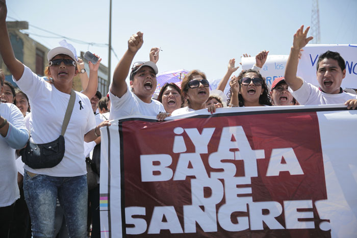 Ciudadanos de Chimbote piden paz ante reunión congresal en Chimbote
