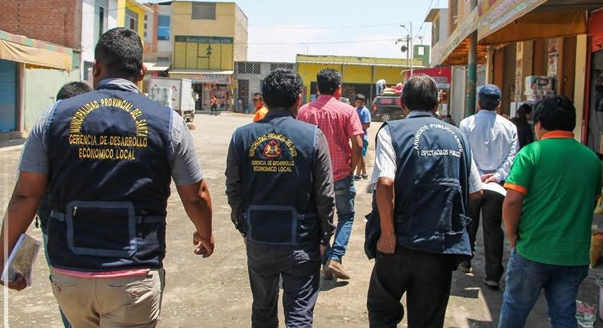 Comerciantes de mercado La Perla no levantaron observaciones formuladas por Defensa Civil