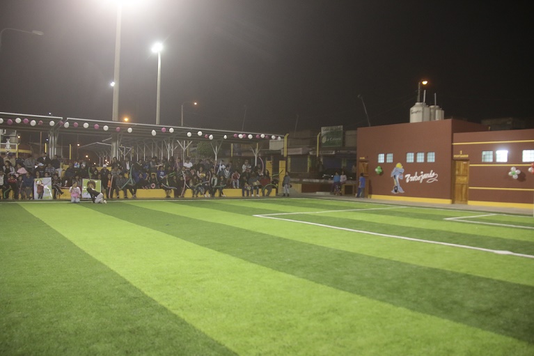 Municipalidad entregó remodelado campo deportivo “El Progreso” para uso de vecinos de ese sector