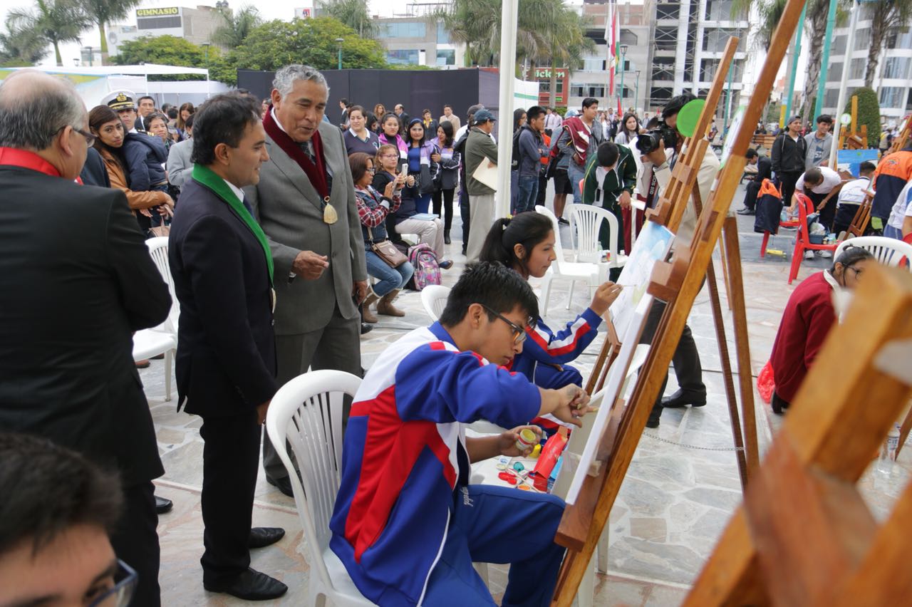Con inauguración de XI Felinch iniciaron actividades por el 24° aniversario de Nuevo Chimbote