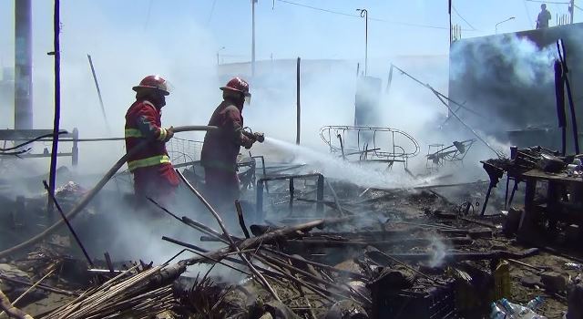  Anciano salvó de morir en incendio que consumió su vivienda en "Las Delicias"
