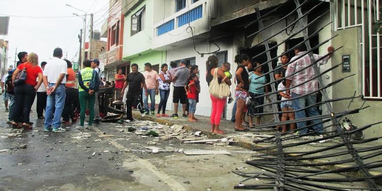 Incendio en almacén de tiendas “Rojitas” dejó un muerto y cinco heridos