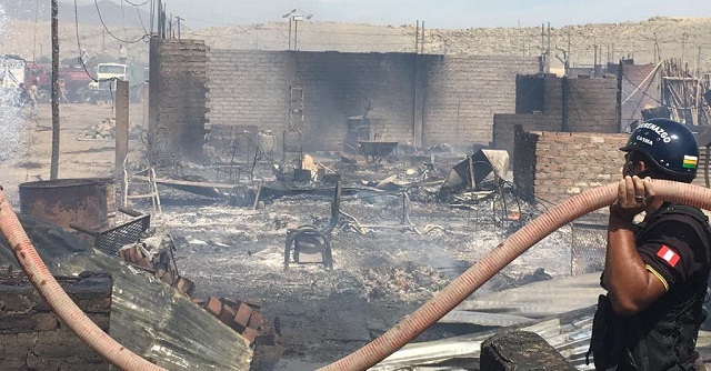 Cortocircuito habría desencadenado un voraz incendio en Casma que dejó 10 viviendas en escombros