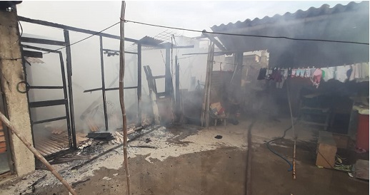 Corto circuito desencadenó un incendio en vivienda de Chimbote