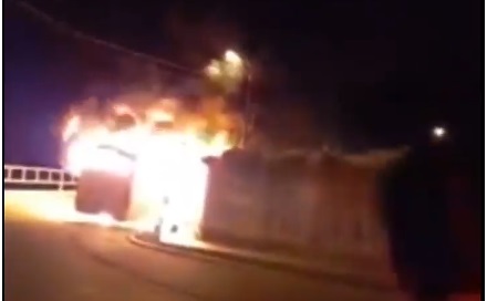 Alumnos, maestros y padres de un colegio de Huaraz salvaron de morir al incendiarse el bus en el que viajaban