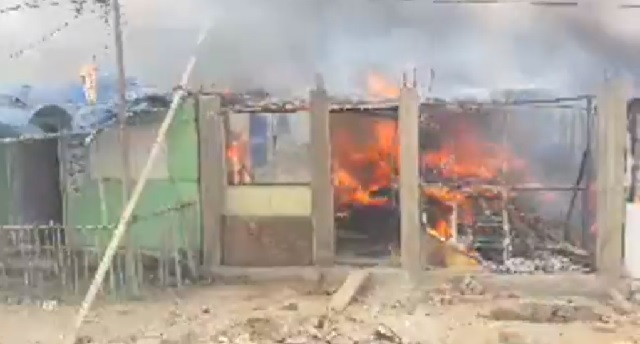 Voraz incendio dejó en escombros más de 50 ranchos en “Lomas del Cono Norte” en Chimbote
