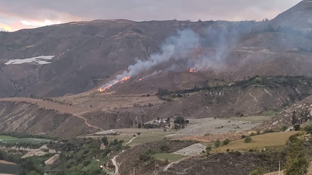 COER Áncash reportó incendio forestal en el distrito de Caraz, en Huaylas
