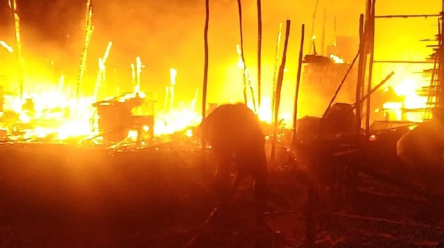 Chimbote: 15 familias damnificadas de incendio en “Jesús de Nazareth” requieren apoyo