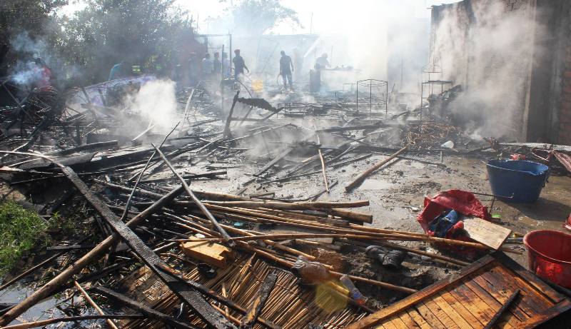 Dos incendios registrados en primer día del año 2016 en Chimbote