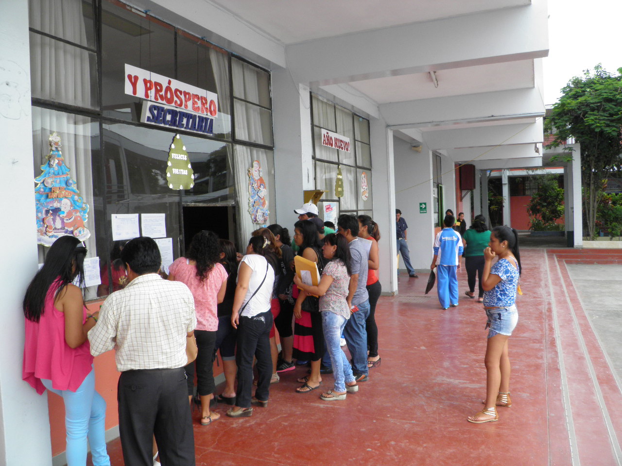 Chimbote: Verifican que no se obligue compra de audífonos y mouse en colegio Inmaculada 