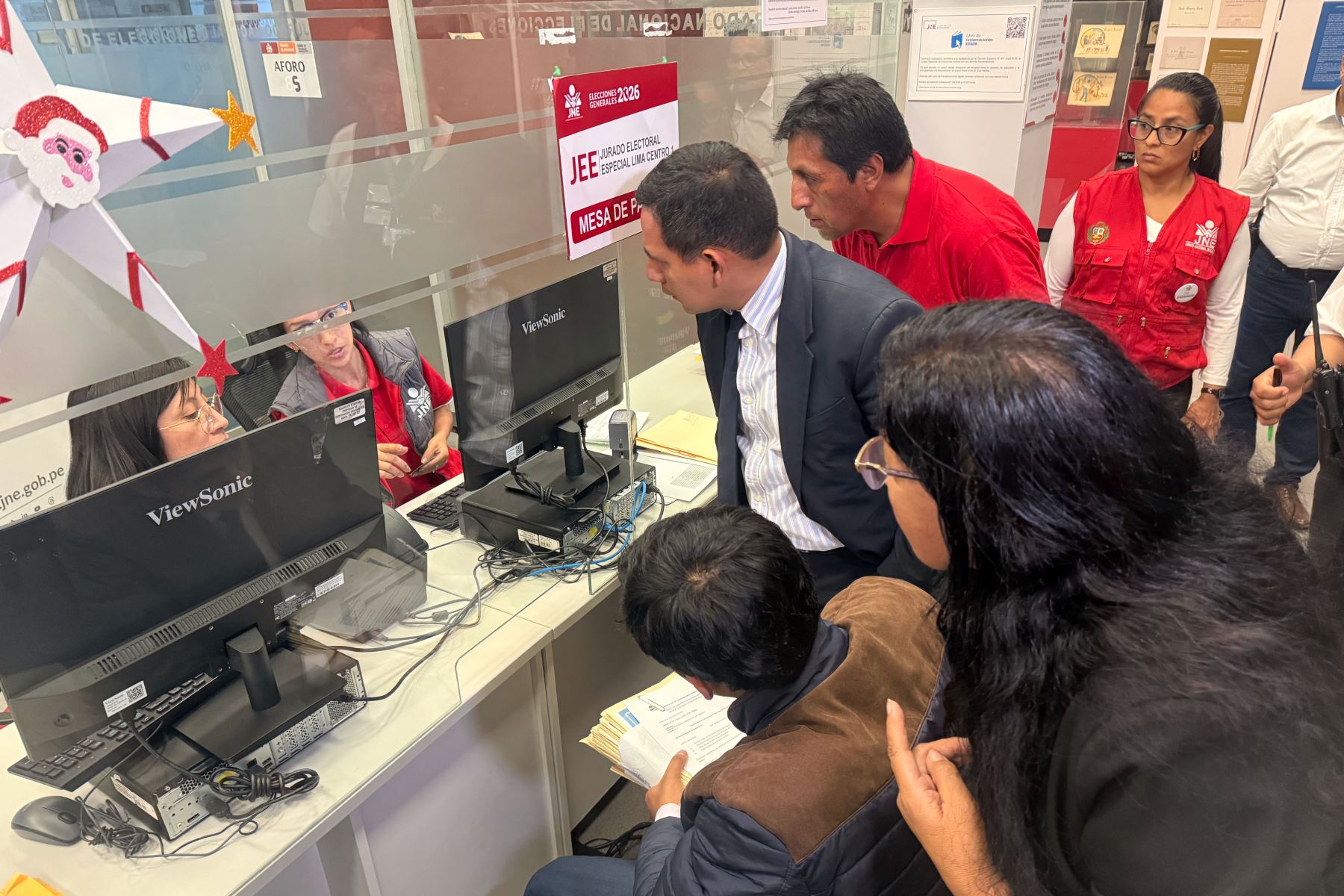 Admiten inscripción de 32 fórmulas presidenciales  para las elecciones 2026