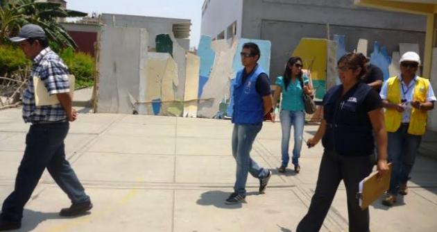 Instalarán aulas prefabricadas en colegios cuyas obras están paralizadas