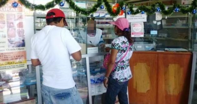 Incautan medicamentos vencidos que se vendían en farmacias de Nuevo Chimbote
