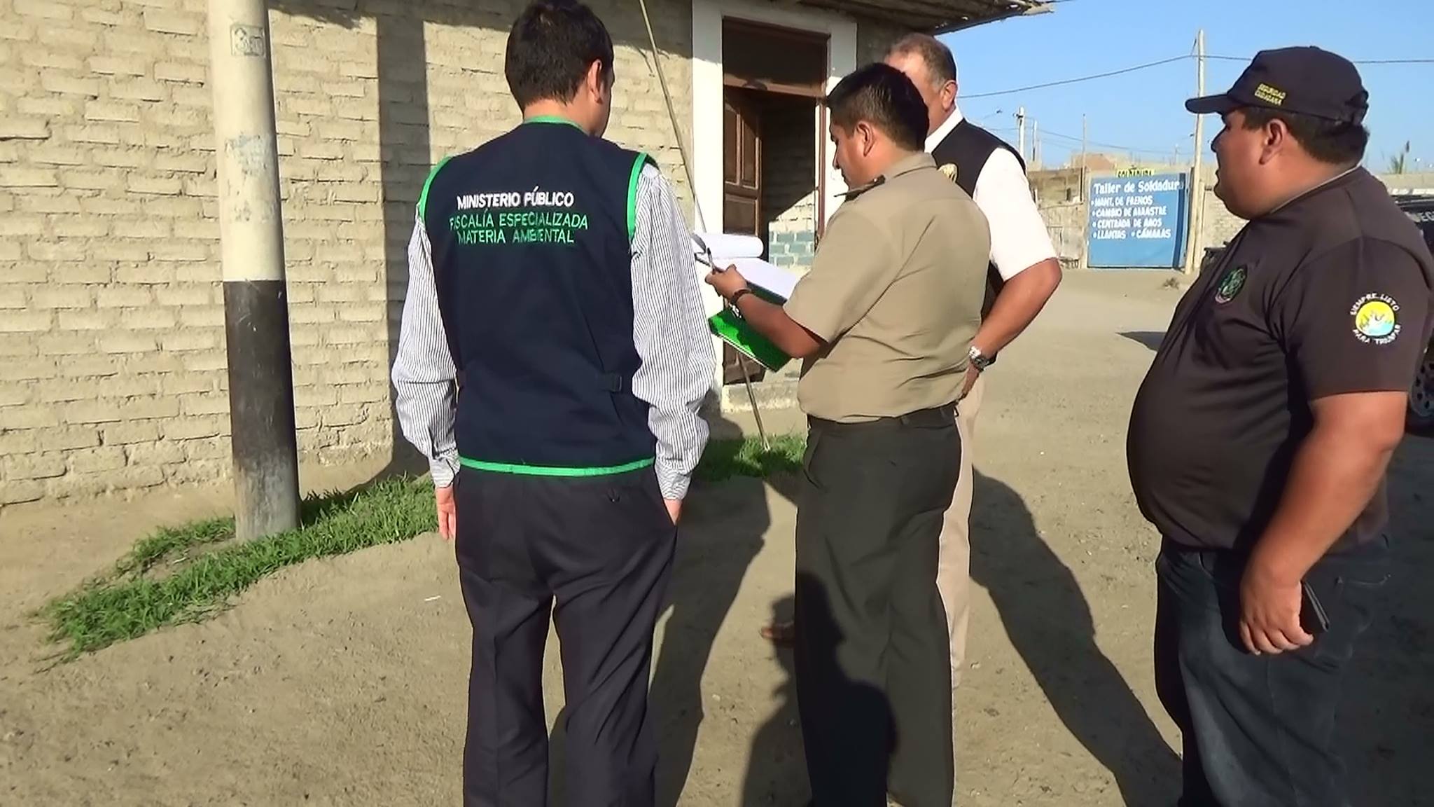 Nuevo Chimbote: local es usado como botadero de residuos fecales