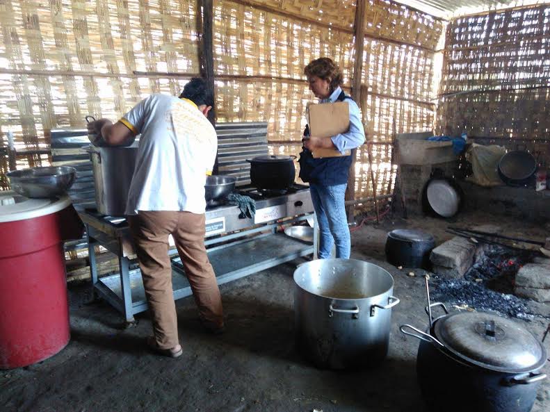Constatan deficientes condiciones de salubridad en comedores populares y kioskos escolares de Vinzos
