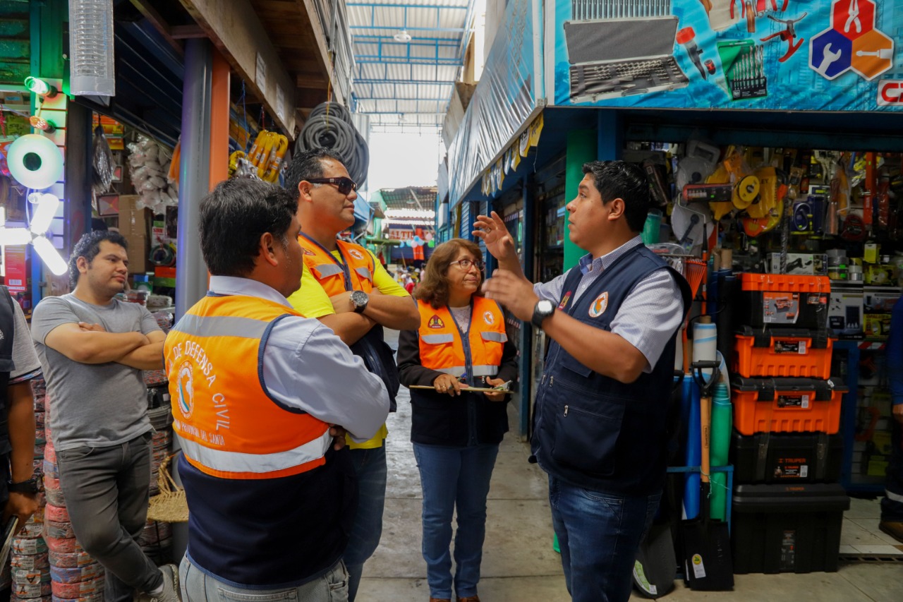 Municipio y Fiscalía detectan deficiencias de seguridad en mercado Ferrocarril de Chimbote