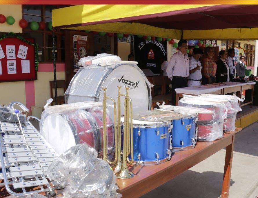 Colegio Maria Goretti recibió donación de instrumentos musicales