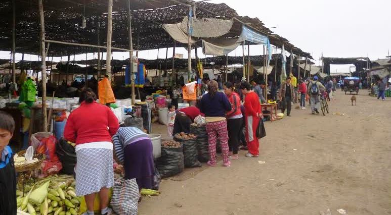 Comerciantes del mercado Dos de Mayo exigen intervención de autoridades