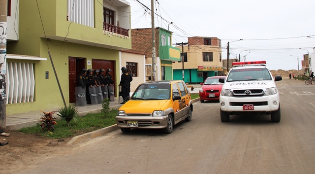 Decomisan 150 mil DVDs "bamba"  y detienen a las "reinas" de la piratería