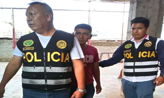 Alumno de la PNP fue detenido en Chimbote por presunto chantaje sexual a una joven en Chimbote
