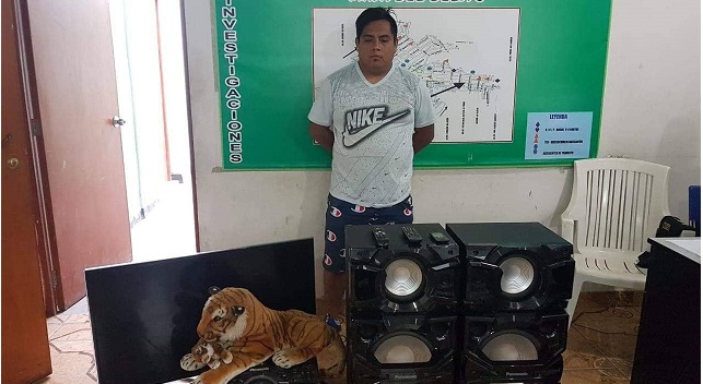 Policías detienen a ladrón con electrodomésticos robados en una vivienda en distrito de Coishco