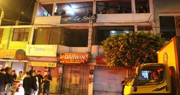 Mujer acusa a su pareja, un español, de presuntamente quererla asesinar en un billar en Chimbote
