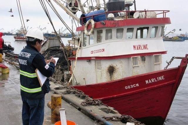 Chimbote: Intervienen embarcación con más de 10 mil kilos de anchoveta 