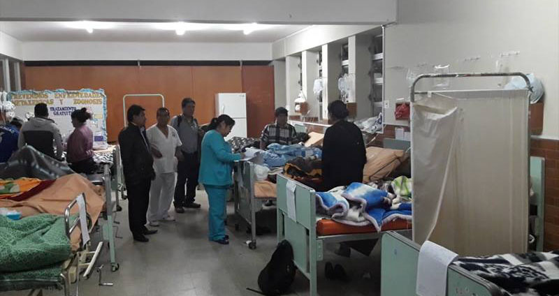 Fiscalía investiga por homicidio culposo intoxicación masiva en Jimbe en la que murió una mujer