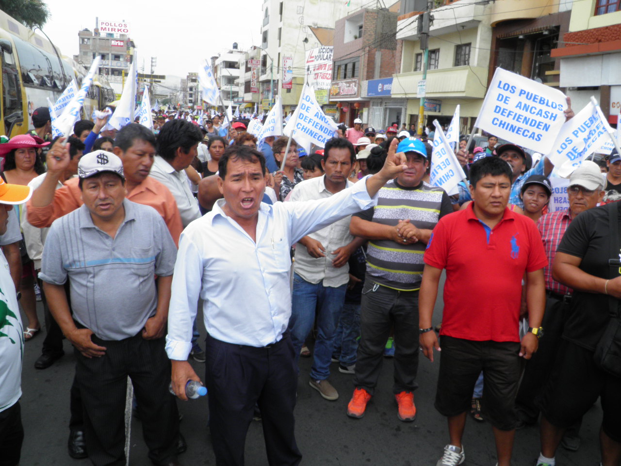 Chimbote: invasores de pueblos se movilizan contra la autonomía de Chinecas 