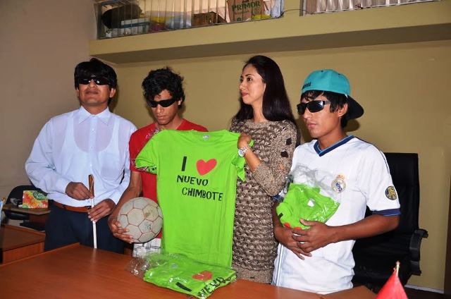 Selección de fútbol de invidentes recibe apoyo de Municipalidad de Nuevo Chimbote para participar en campeonato
